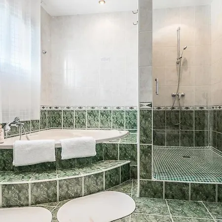 San Juan De Capistrano Sleeps 9 Pool Air Con * Nerja