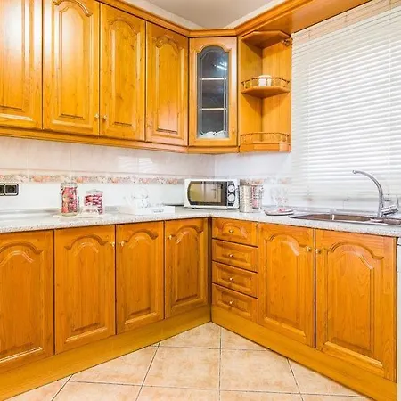 Villa San Juan De Capistrano Sleeps 9 Pool Air Con Nerja